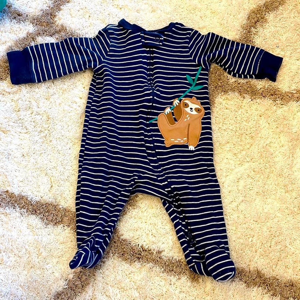 Carter’s Sloth Pajamas 🦥